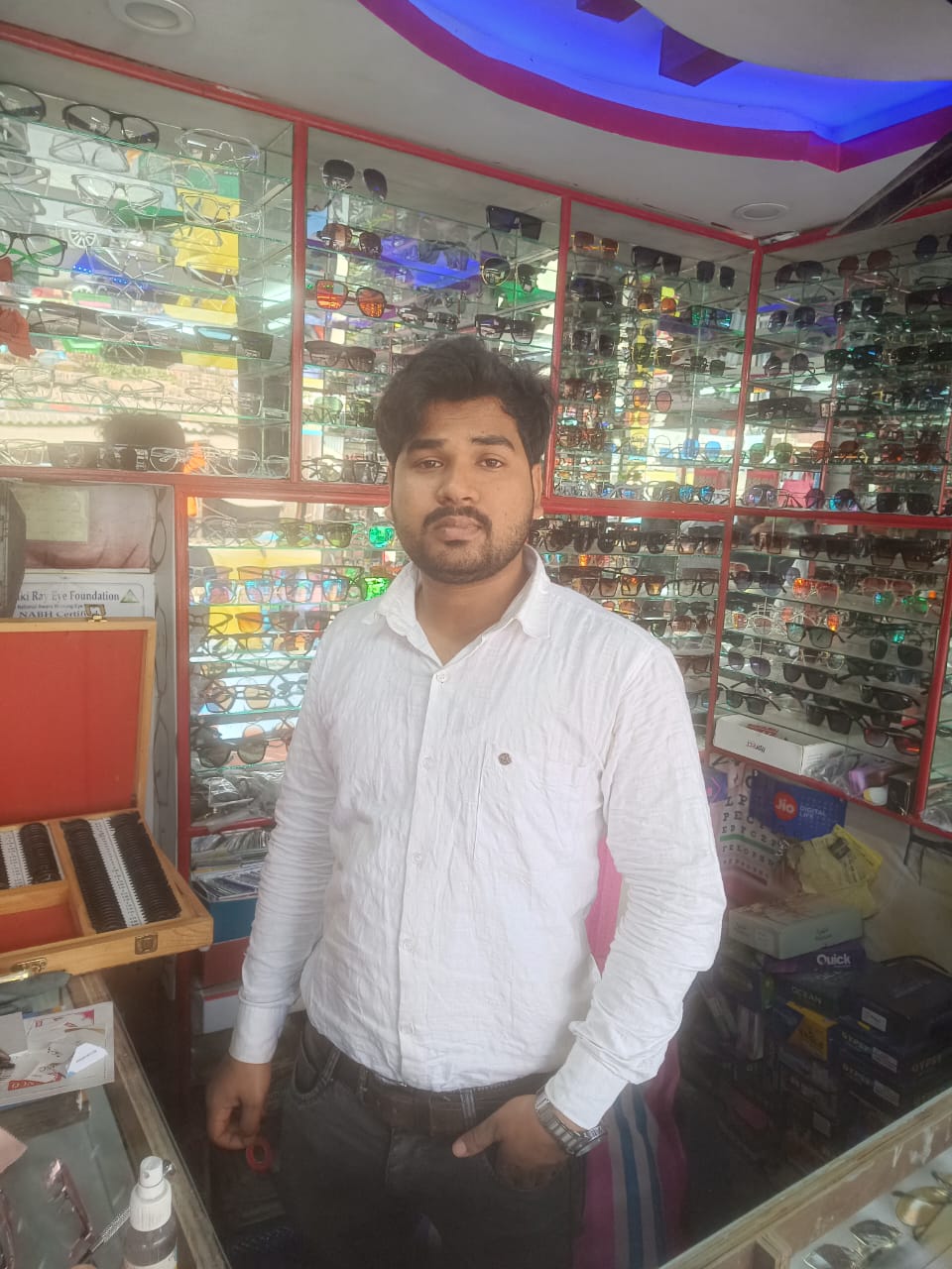 Raj Optical and Eye Care